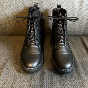 Banana Republic Factory Black Women’s Leather Combat Boots 7.5